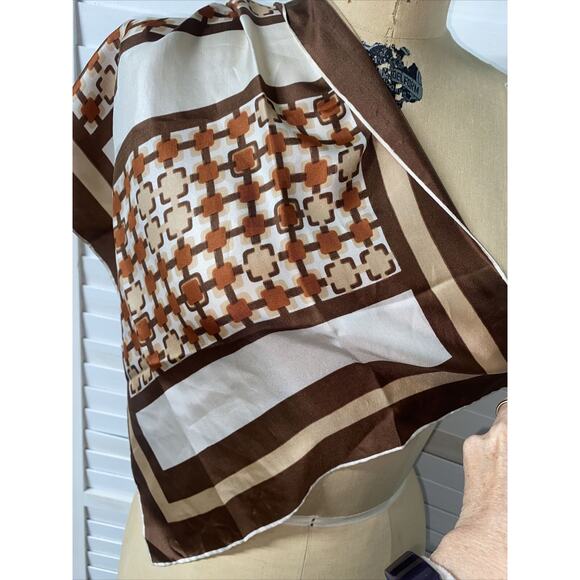 Vintage The Denver 100% Silk Brown Rectangular Scarf Made in Japan Hand Rolled - Picture 4 of 7